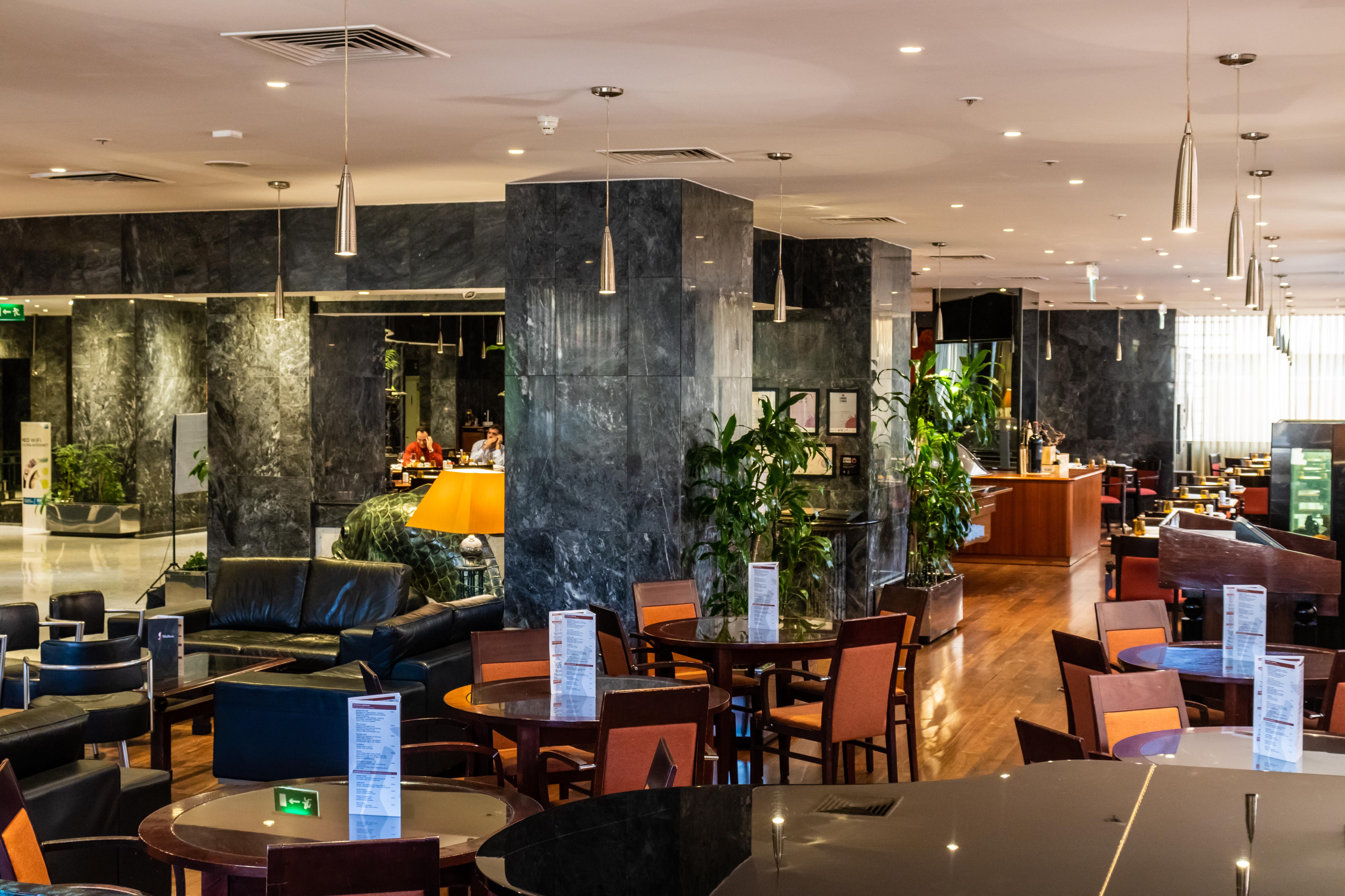 Radisson Blu Hotel Lisbon — Photos 1